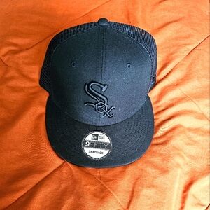 Black Chicago White Sox hat